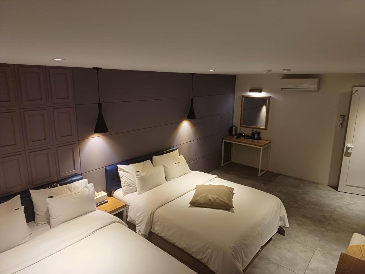 Hotel Yaja Hwajeong Station Kōyō Buitenkant foto